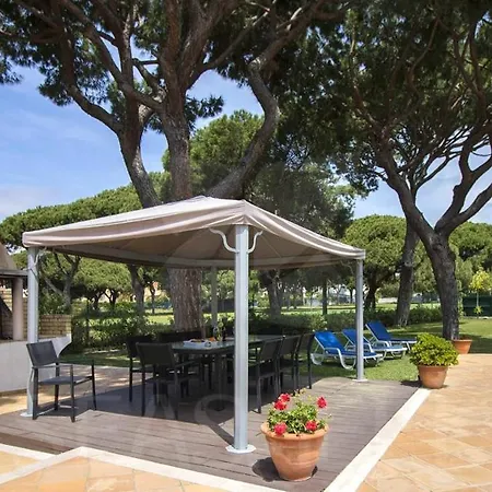 With 7 Bedrooms In With Private Pool Enclosed Garden And Wifi 2 Km From The Beach * Quarteira