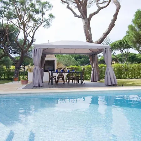 With 7 Bedrooms In With Private Pool Enclosed Garden And Wifi 2 Km From The Beach Βίλα